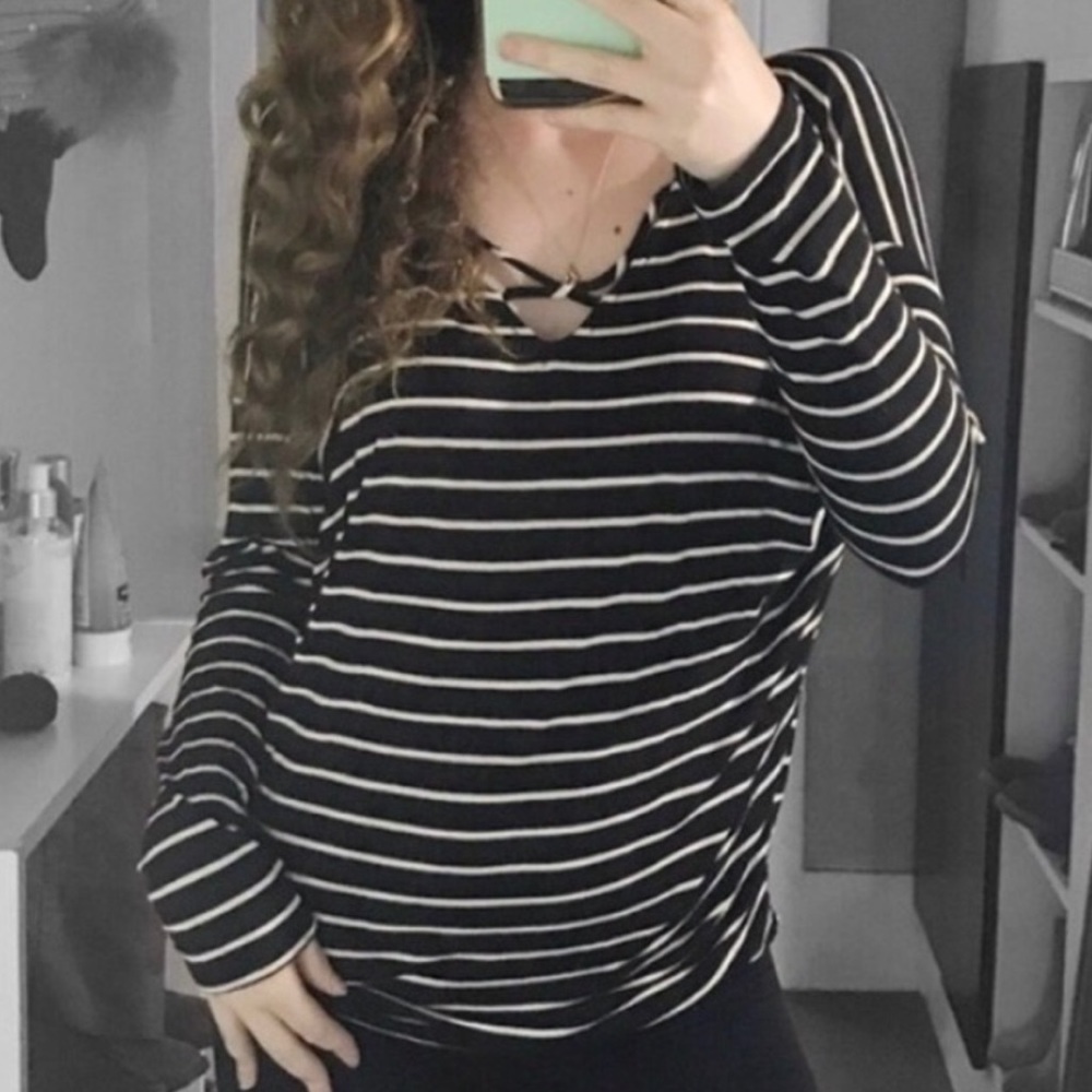 Francescas Black & White Striped Long Sleeve
